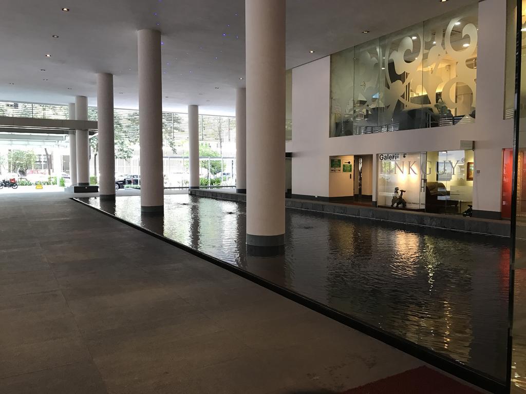 Soho Suites Klcc By 21 Century Travel Kuala Lumpur Bagian luar foto